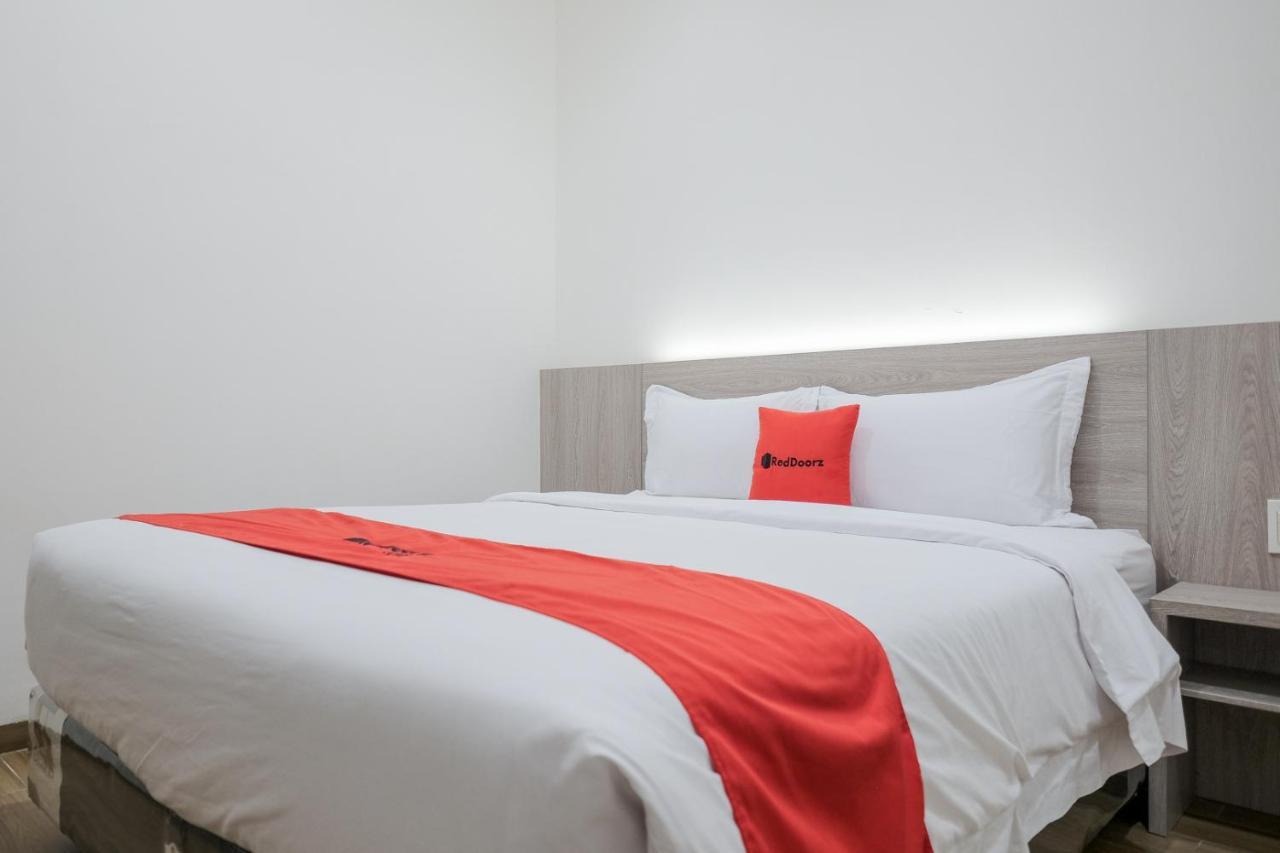Reddoorz Plus @ Jalan Juanda Medan Exterior foto